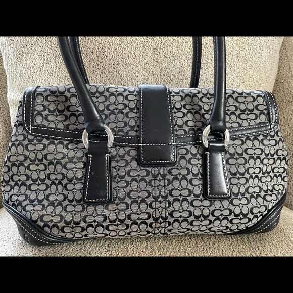 Vintage Monogram Coach Buckle Bag - Picture 2 of 9